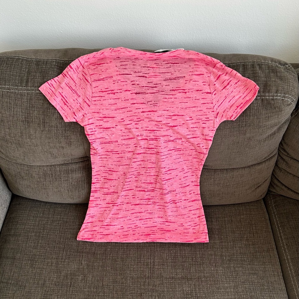 Majestic Boston Red Sox MLB Baseball Pink T-Shirt Women’s Sz: Small - Picture 3 of 3